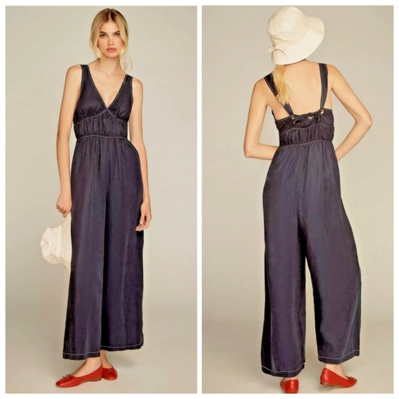 New Anthropolgie x Sancia Oda V-Neck Halter Navy Blue Romper Jumpsuit NWT Medium - Picture 1 of 17